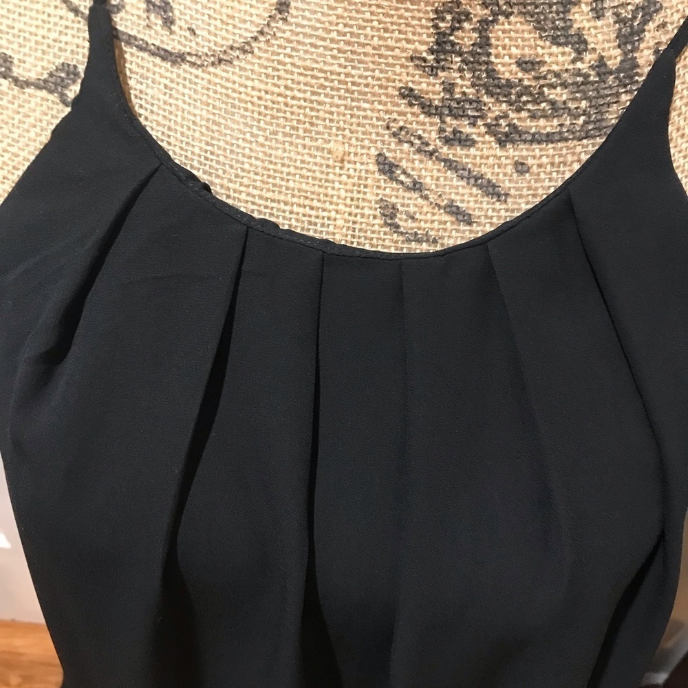 ▪️CYNTHIA ROWLEY Pleated Neckline Blouse